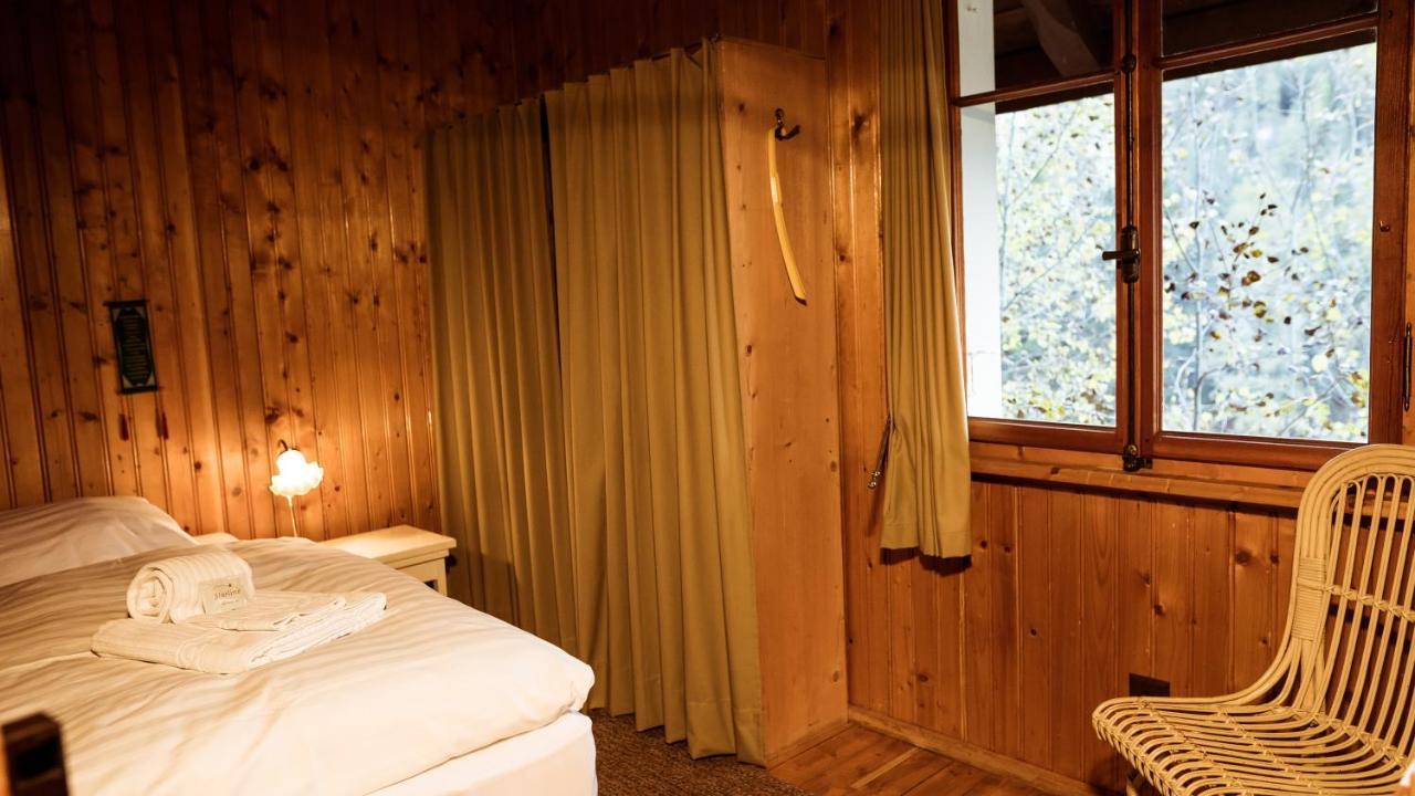 Hotel Hof Zuort Sent GR Zimmer foto